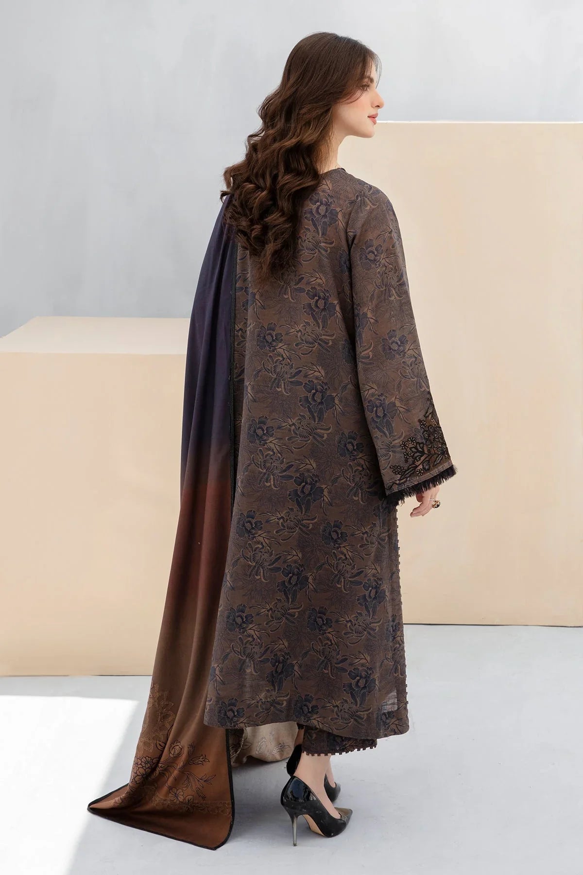 3PCS BAROQUE KARANDI PRINTED SHIRT WITH KARANDI PRINTED DUAPTTA AND TROUSER Winter Collection ULM-804