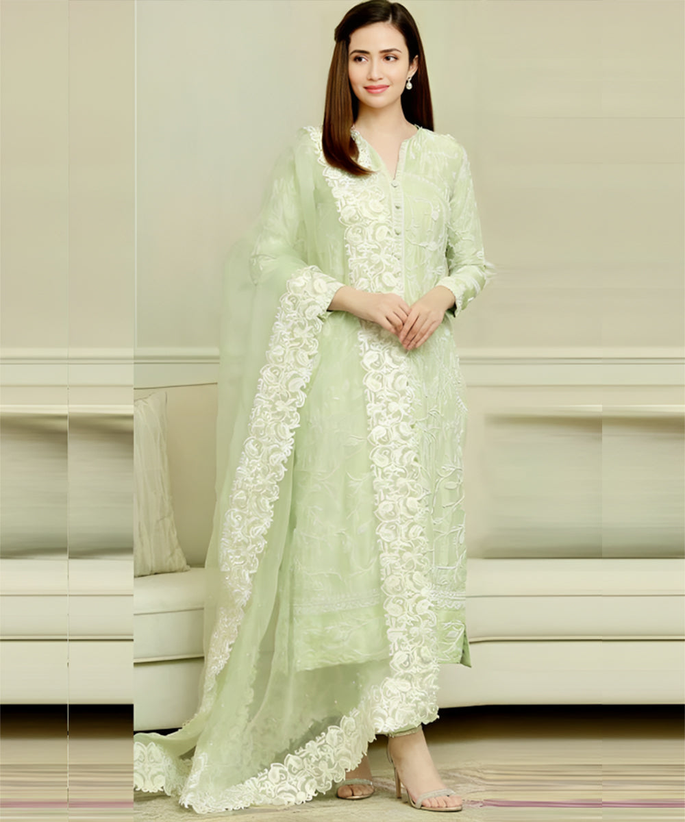 3PCS Bareeze Linen Embroidered LC Winter Collection ULM-840