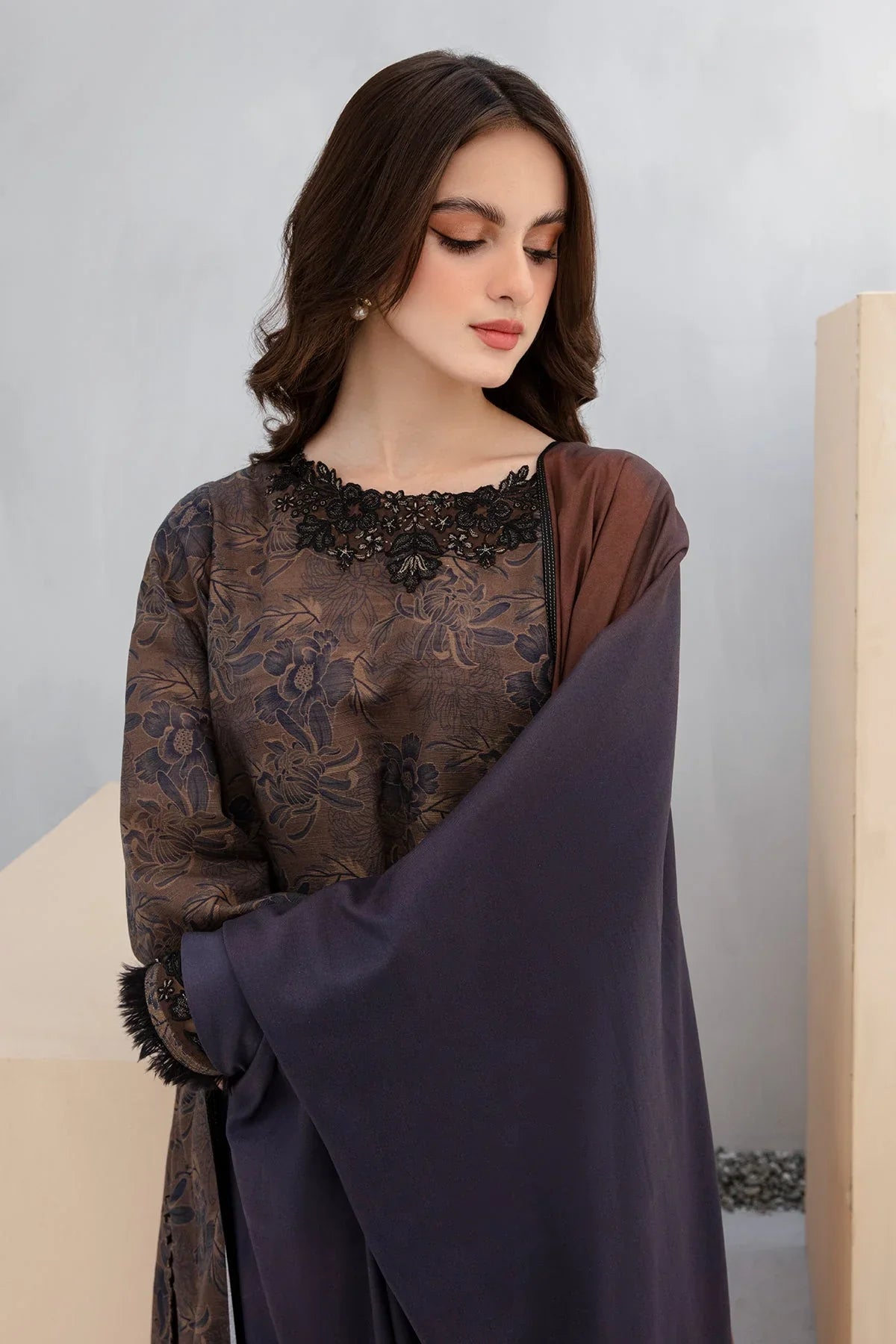 3PCS BAROQUE KARANDI PRINTED SHIRT WITH KARANDI PRINTED DUAPTTA AND TROUSER Winter Collection ULM-804