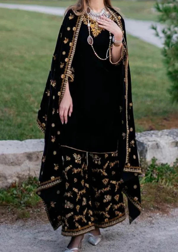 3PCS Embroidered Velvet 3-Piece Dress with Velvet Shawl Velvet Winter Collection 303