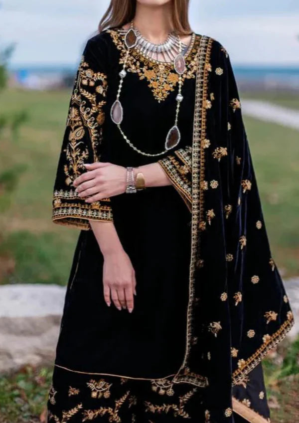 3PCS Embroidered Velvet 3-Piece Dress with Velvet Shawl Velvet Winter Collection 303