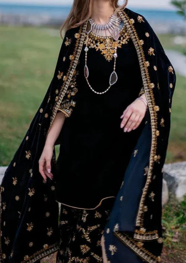 3PCS Embroidered Velvet 3-Piece Dress with Velvet Shawl Velvet Winter Collection 303