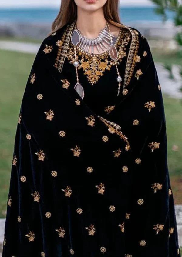 3PCS Embroidered Velvet 3-Piece Dress with Velvet Shawl Velvet Winter Collection 303