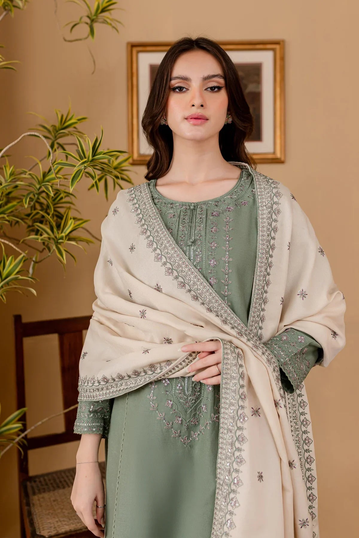 3PCS BATIK Dhanak Embroidered With Dhanak Embroidered Dupatta Winter Collection ULM-1318
