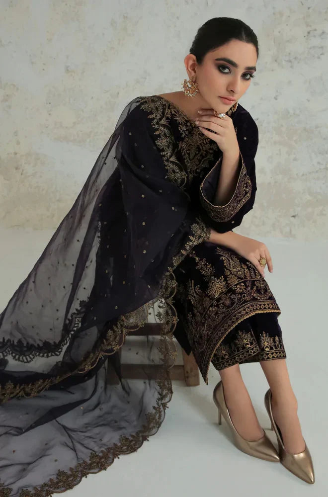 3PCS Velvet Dress With Embroidered Organza Dupatta Velvet Winter Collection 966