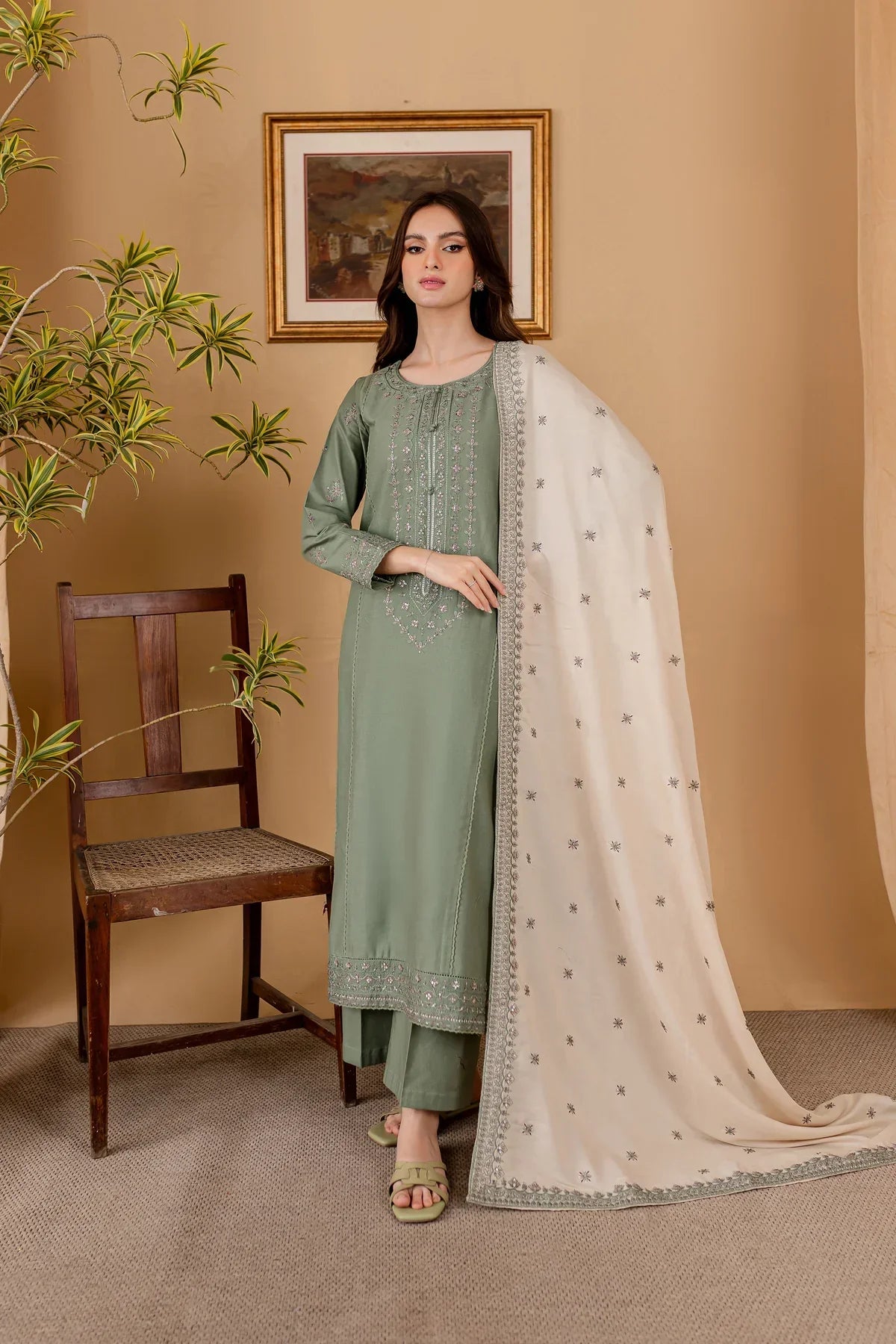3PCS BATIK Dhanak Embroidered With Dhanak Embroidered Dupatta Winter Collection ULM-1318