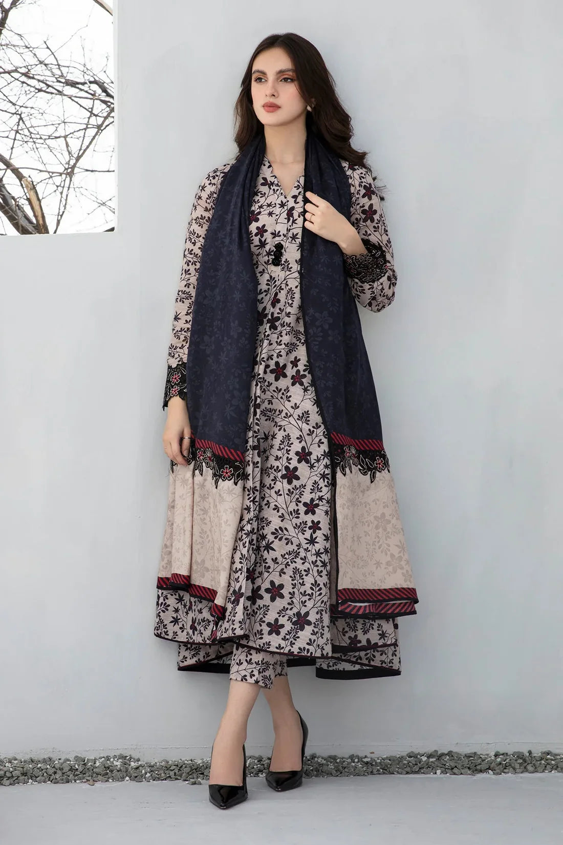 3PCS BAROQUE KARANDI PRINTED SHIRT WITH KARANDI PRINTED DUAPTTA AND TROUSER Winter Collection ULM-802
