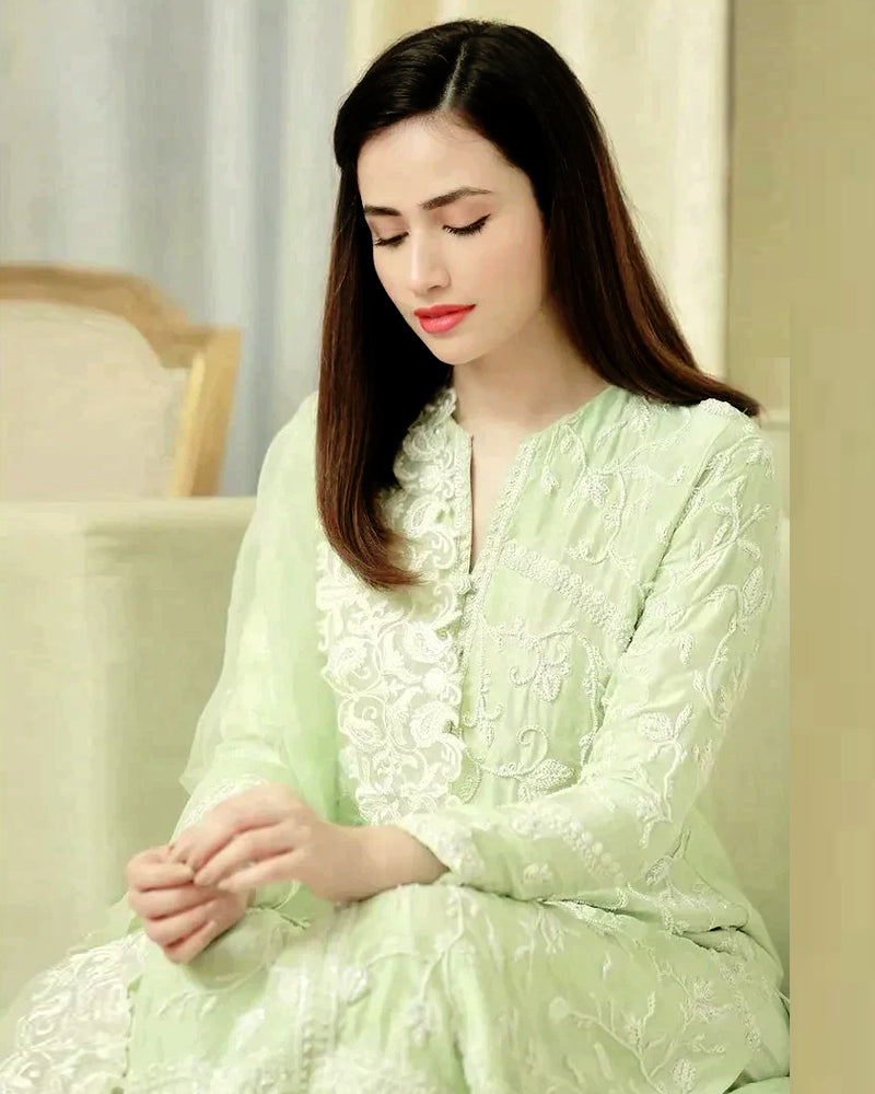 3PCS Bareeze Linen Embroidered LC Winter Collection ULM-840