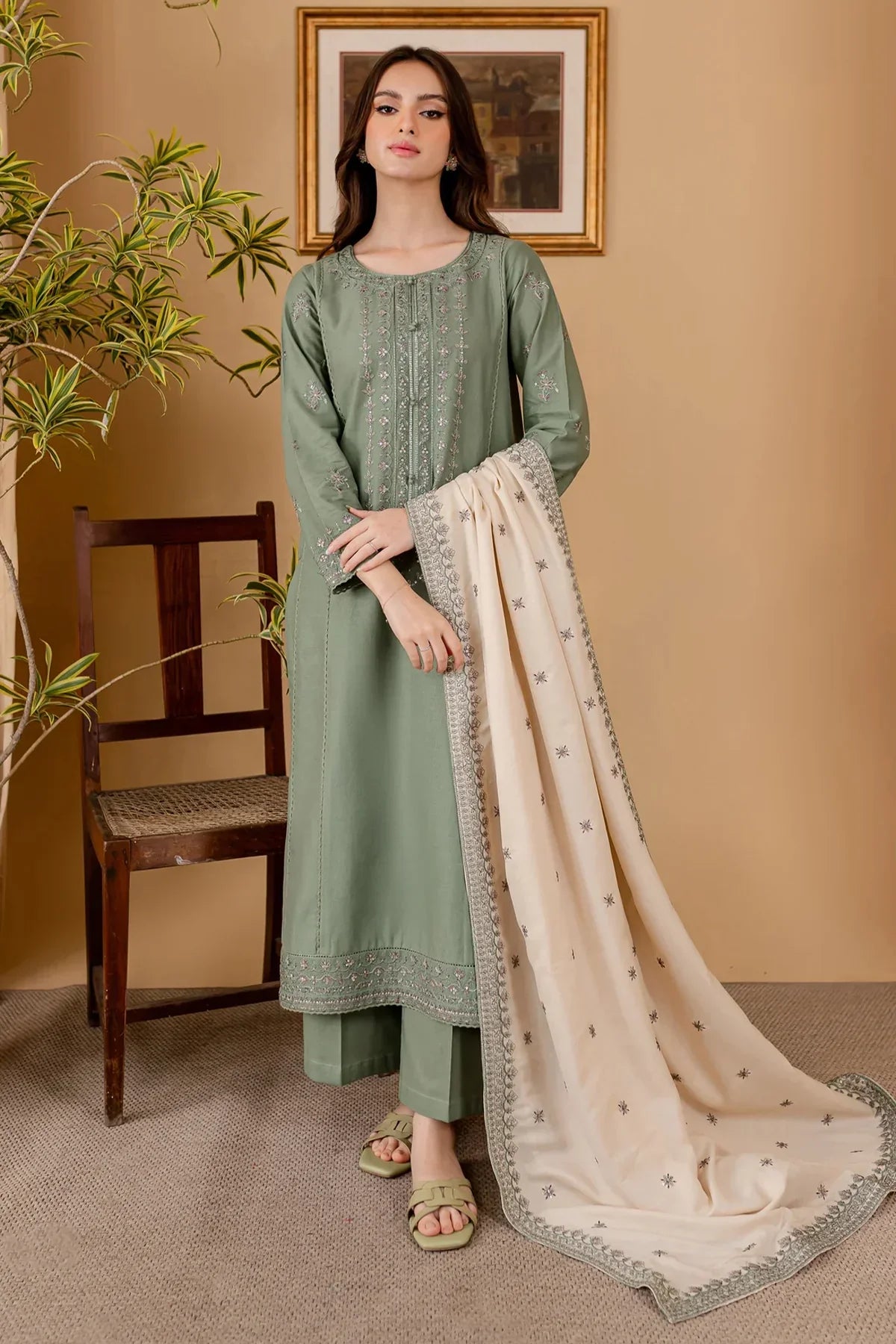 3PCS BATIK Dhanak Embroidered With Dhanak Embroidered Dupatta Winter Collection ULM-1318