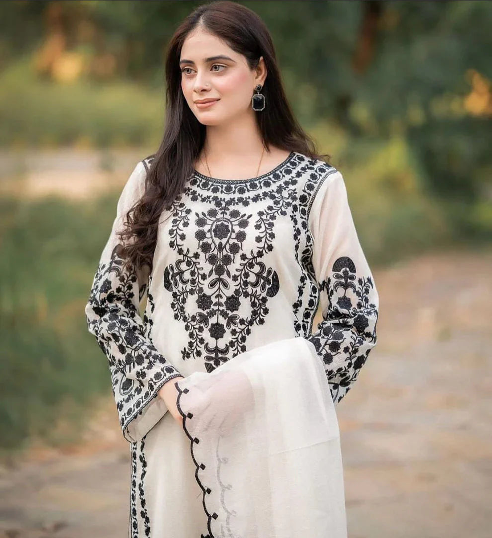 A+ 3PCS Jazmin Dhanak Embroidered With Dhanak Embroidered Shawl Winter Collection ULM-105