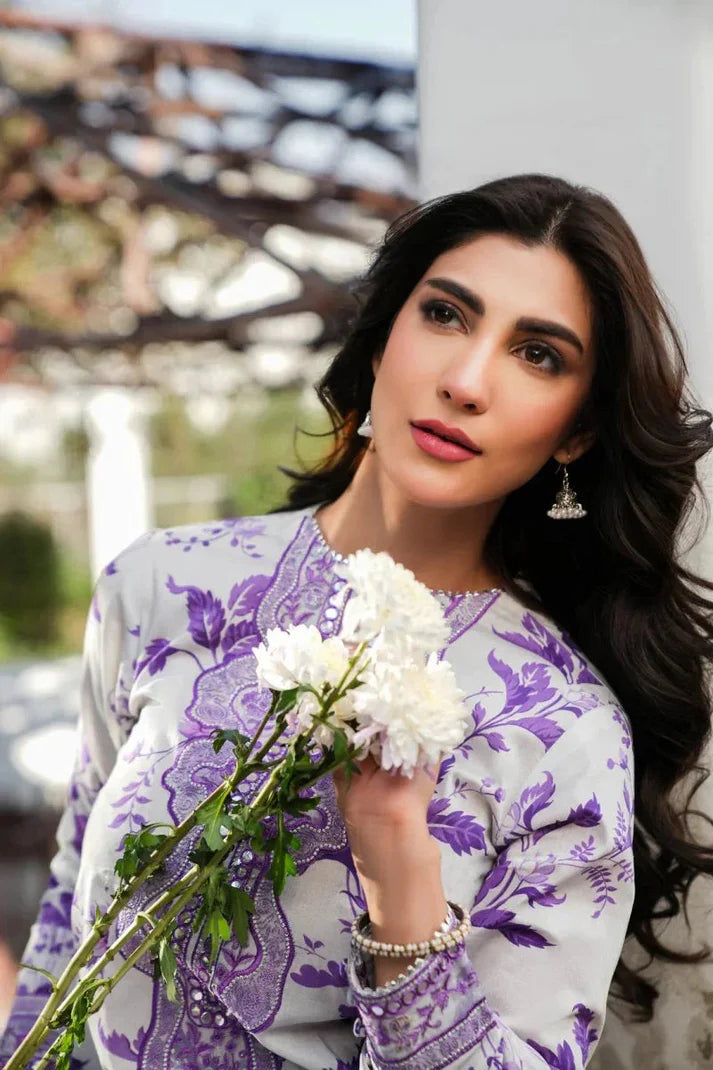 A+ 3PCS Karandi- Embroidered Shirt with Karandi Printed Dupatta Winter Collection ULM -1712