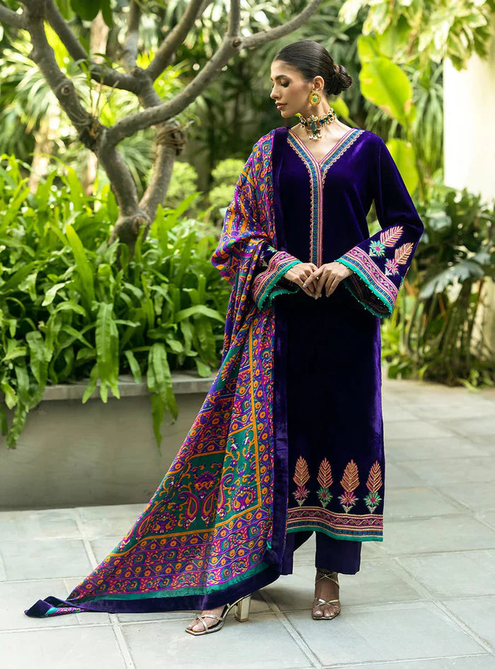 3PCS Embroidered Velvet Dress Velvet Winter Collection 975