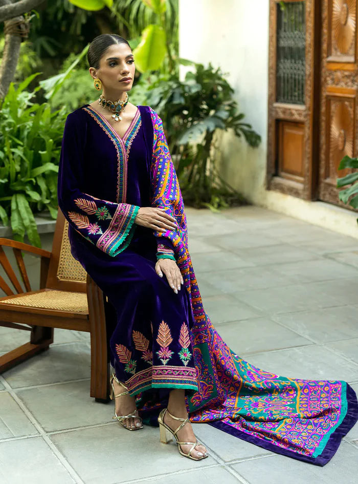 3PCS Embroidered Velvet Dress Velvet Winter Collection 975