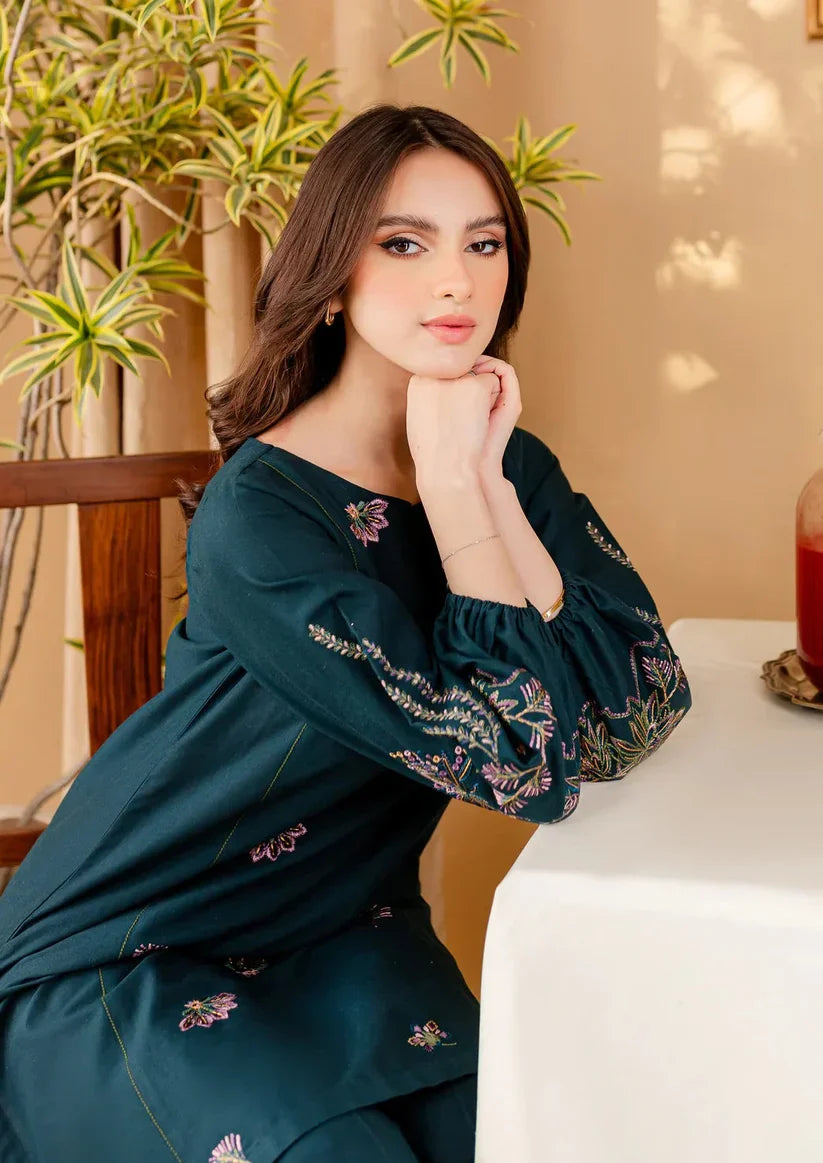 2PCS BATIK Dhanak Embroidered Winter Collection ULM-112