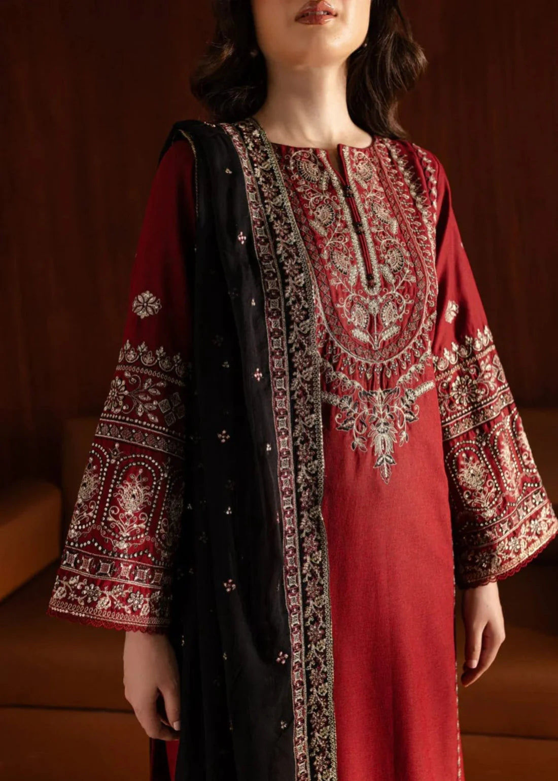 3PCS Dhanak Embroidered Shirt With Organza Sequence Embroidered Dupatta Winter Collection ULM-3351