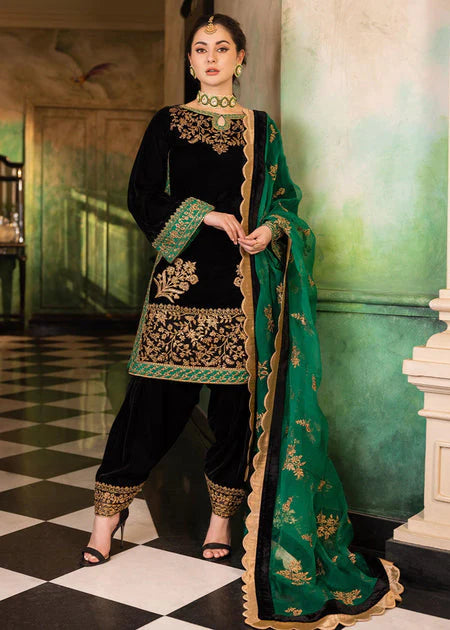 3PCS Embroidered Velvet Suit Embroidered Organza Dupatta Velvet Winter Collection 953