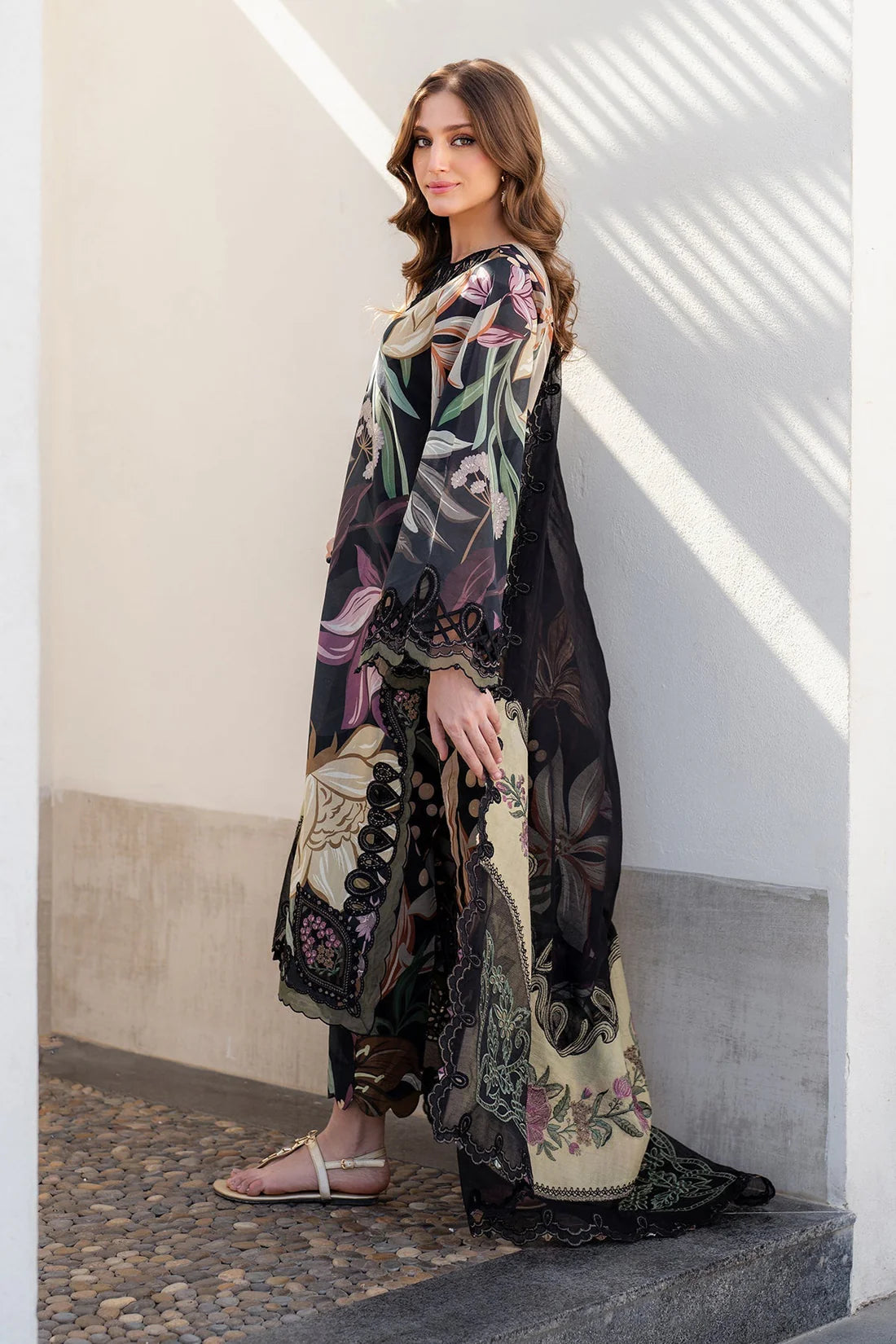 3PCS Karandi- Digital Printed Shirt with Karandi Digital Printed Dupatta Winter Collection ULM-1713