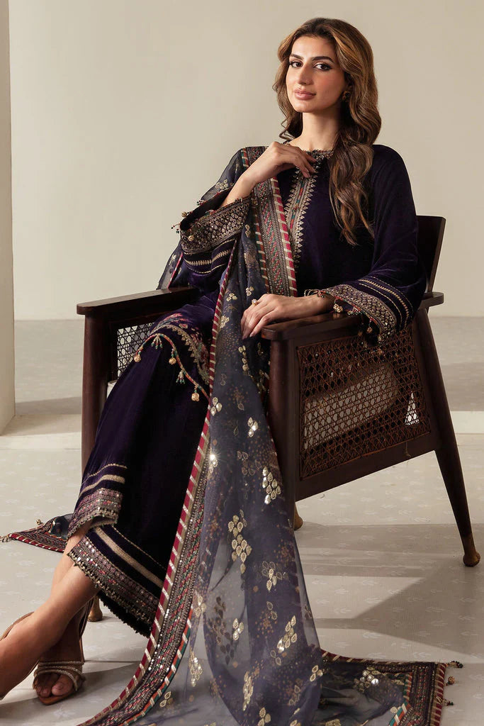 3PCS Embroidered Velvet Suit Embroidered Organza Dupatta Velvet Winter Collection 952