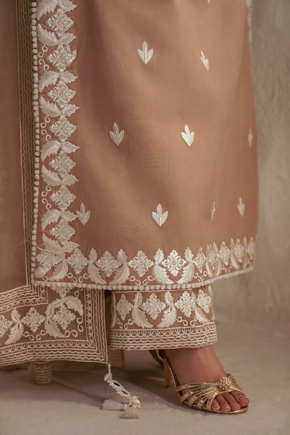 Reina Embroidered Lawn 3PC RN -367