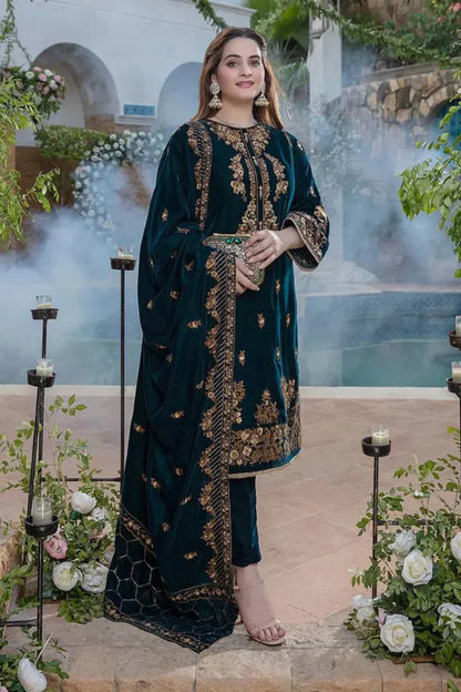 3PCS AZURE VELVET EMBROIDERED WITH VELVET EMBROIDERED DUPATTA LC Winter Collection BULM-950