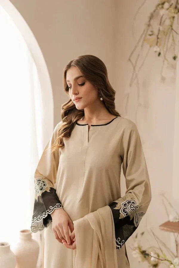 3PCS Sapphire Embroidered lawn Collection  IZ-09
