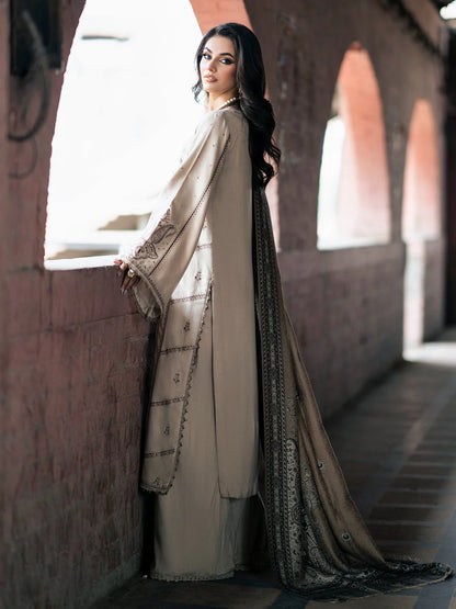 A+ 3PCS IZEL MUSAFIR Dhanak Embroidered Shirt With Digital Printed Shawl Winter Collection BULM-257