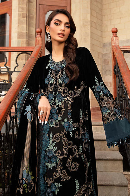 3PCS Embroidered Velvet Dress with Plachi Velvet Shawl Velvet Winter Collection 7003