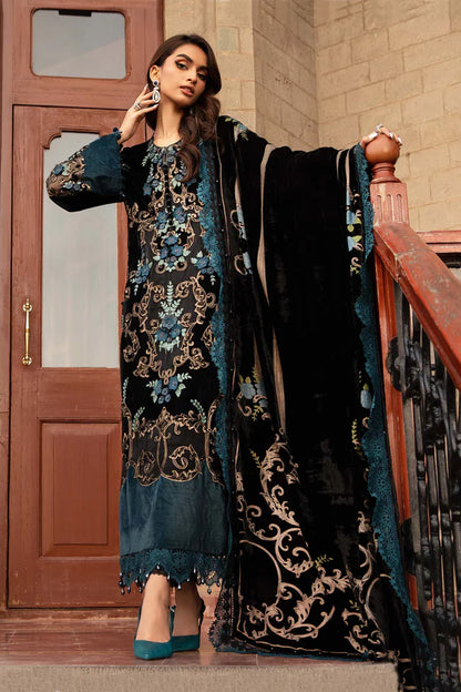 3PCS Embroidered Velvet Dress with Plachi Velvet Shawl Velvet Winter Collection 7003