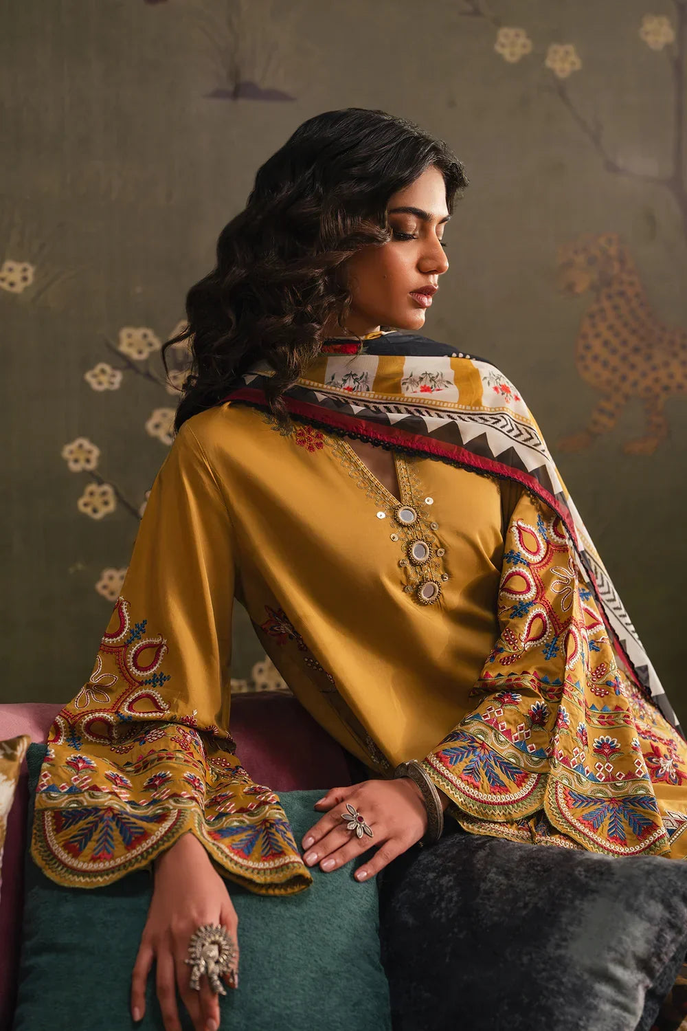 Ethnic Embroidered Dhanak Three Piece ET-415
