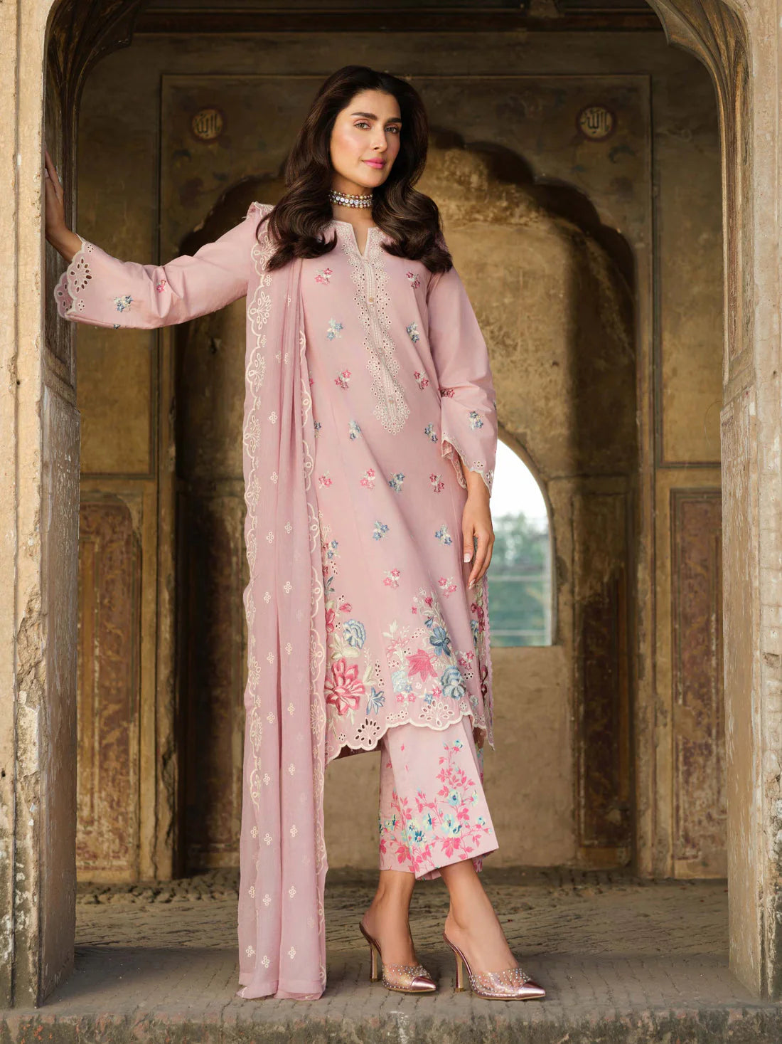 A+ 3PCS Dhanak-Embroidered Shirt with Chiffon Embroidered Dupatta Winter Collection ULM-3323