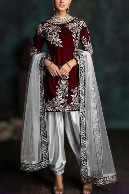 3PCS Embroidered Velvet Dress with Organza Dupatta Velvet Winter Collection 301