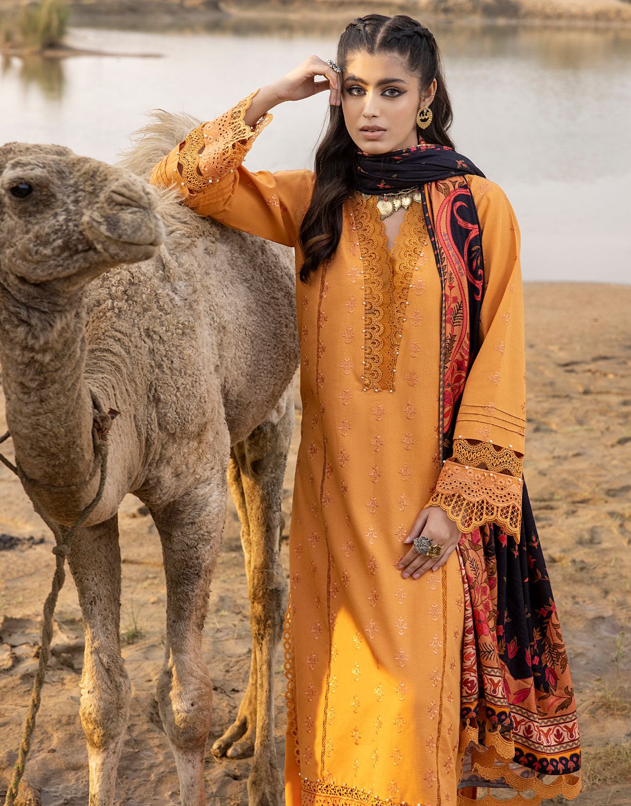 A+ 3PCS Embroidered Shirt With Printed Dupatta Lawn Collection ULM-332