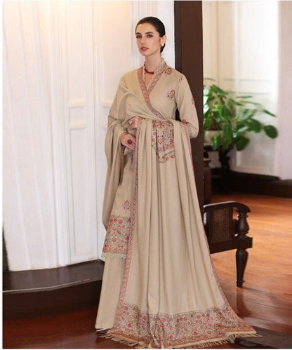 3PCS Bareeze Dhanak  Embroidered With Dhanak Shawl Embroidered Winter Collection ULM-108