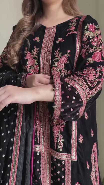 3PCS Embroidered Velvet Dress with Embroidered Dupatta Velvet Winter Collection 7007