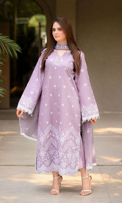 Lawn - 3PC Embroidered Shirt with Chiffon Embroidered Dupatta - 5136 - Sapphire Studios