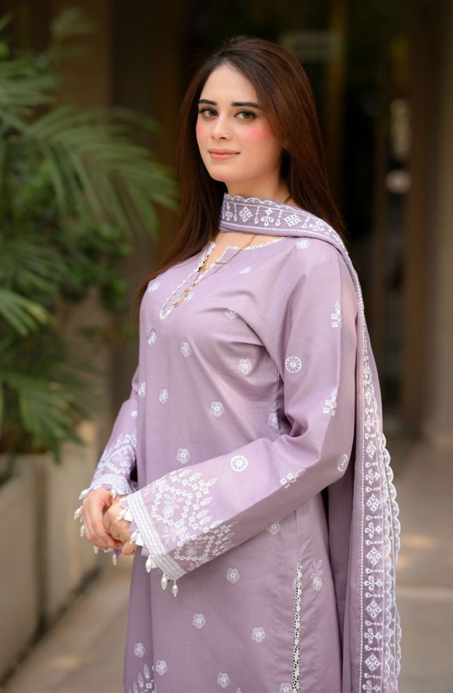 Lawn - 3PC Embroidered Shirt with Chiffon Embroidered Dupatta - 5136 - Sapphire Studios