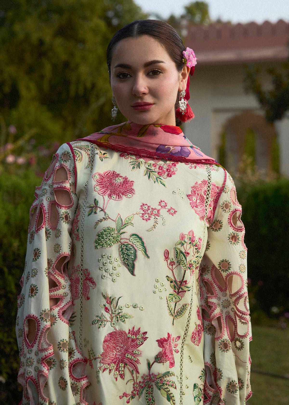 Luxury Dhanak 3PC Embroidered With Digital Printed Shawl-211