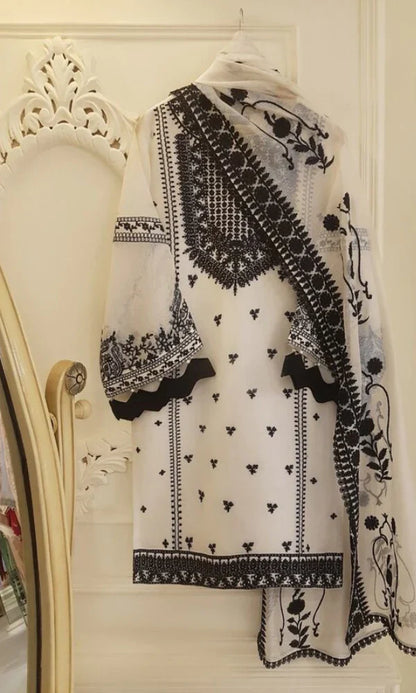 A+ 3PCS Agha Noor Embroidered Lawn Collection Agn-68